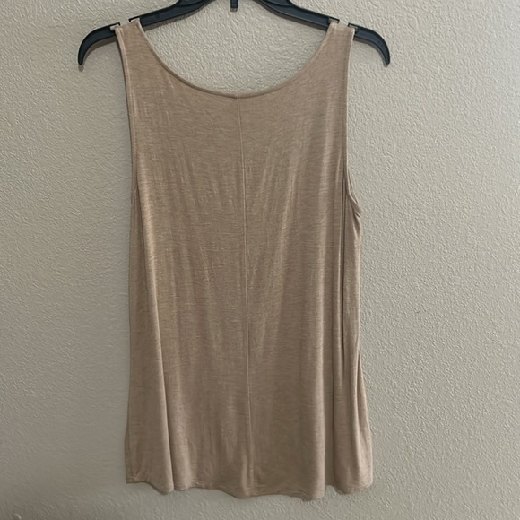 Women’s tan tank top in a small - Picture 3 of 4